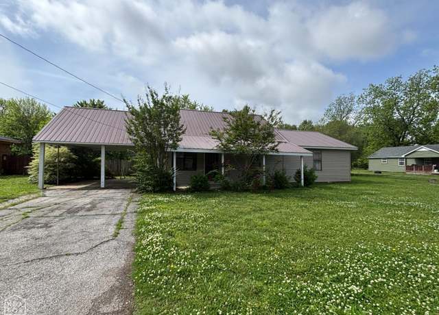 Property at 614 Pocahontas Rd, Walnut Ridge, AR 72476, 2 beds, 2 baths