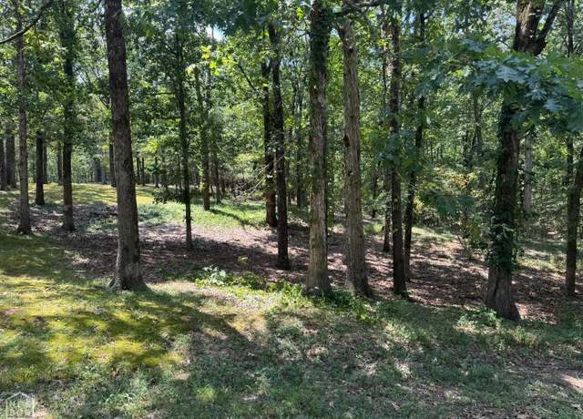 Property at 1 Mardis Dr, Jonesboro, AR 72404
