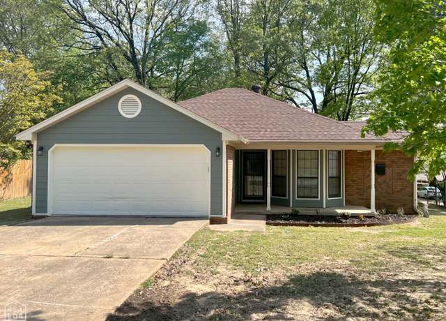 Property at 3809 Sunset Dr, Jonesboro, AR 72405, 3 beds, 2 baths
