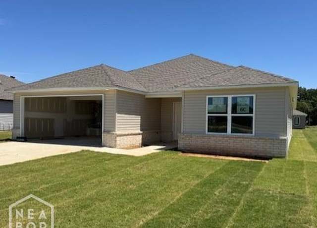 Property at 4732 Bosworth St, Jonesboro, AR 72404, 4 beds, 2 baths