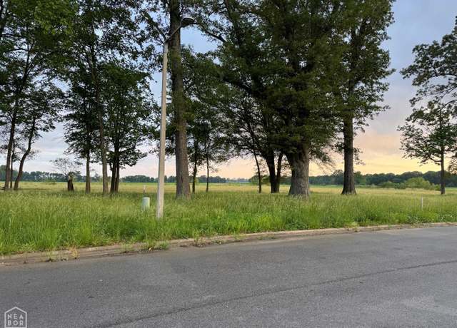 Property at 5716 Bachelors Gulch Dr, Jonesboro, AR 72404