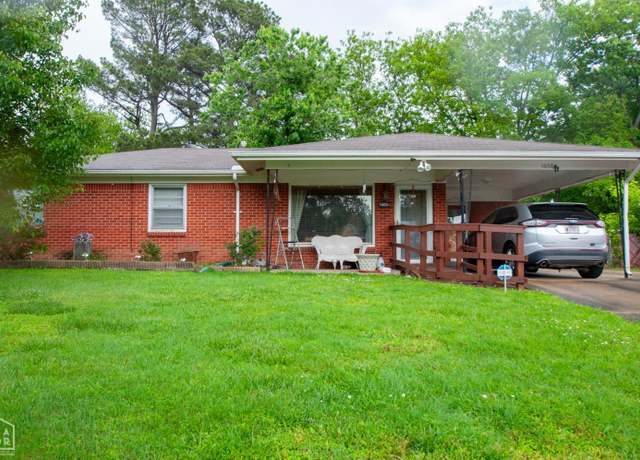 Property at 1608 N Easy St, Jonesboro, AR 72401, 3 beds, 2 baths