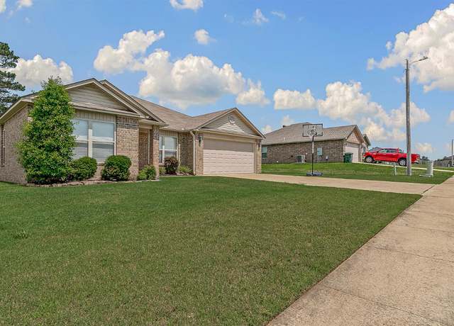 Property at 111 Clark Dr, Brookland, AR 72417, 4 beds, 2 baths