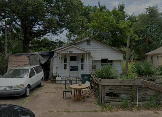 Property at 707 Henderson St, Blytheville, AR 72315