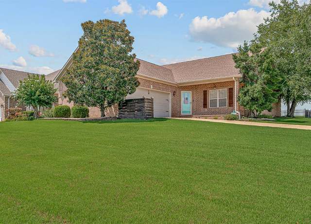 Property at 4728 Inverness Run Dr, Jonesboro, AR 72405, 3 beds, 2 baths