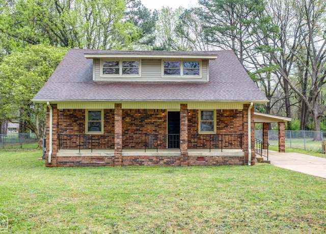 Property at 1332 Western St, Jonesboro, AR 72401, 5 beds, 2 baths