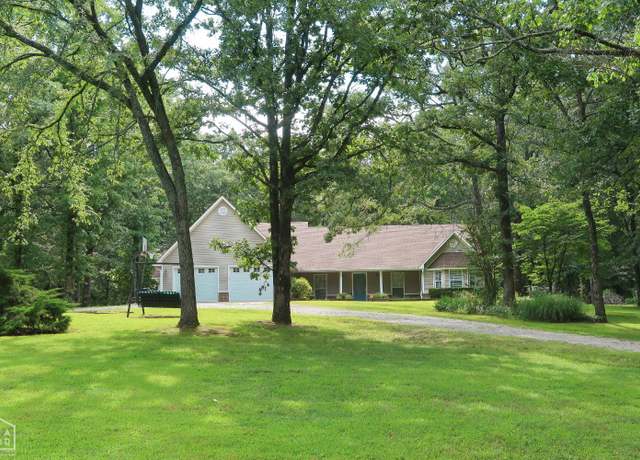 Property at 2311 Bridger Rd, Jonesboro, AR 72405, 4 beds, 3 baths