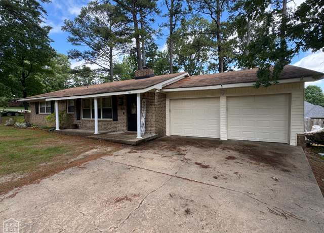 Property at 900 Sycamore Cv, Jonesboro, AR 72404, 3 beds, 2 baths