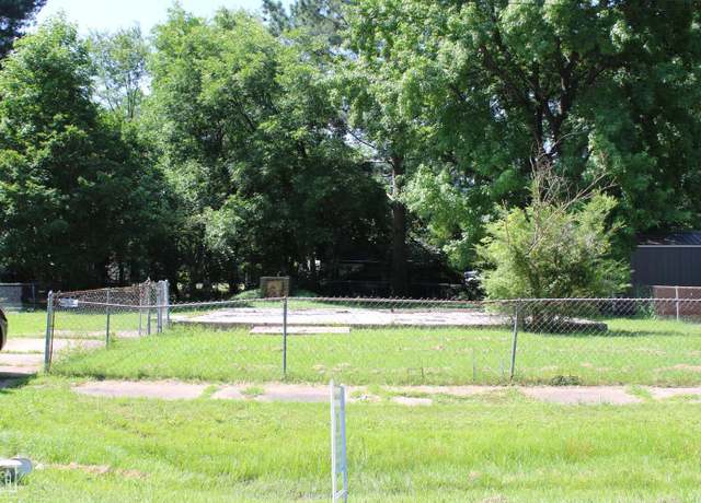 Property at 405 Bradley St, Jonesboro, AR 72401