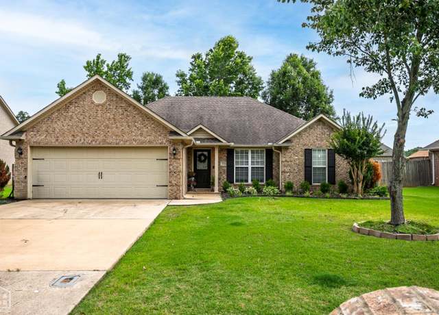 Property at 321 Crestfield Dr, Jonesboro, AR 72404, 3 beds, 2 baths