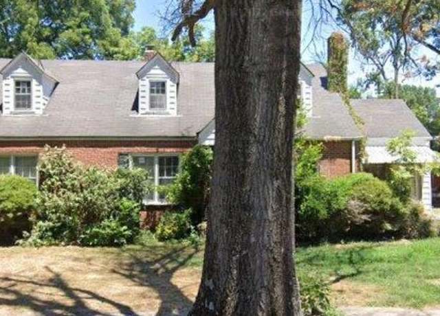 Property at 1512 W Walnut St, Blytheville, AR 72315, 2 baths