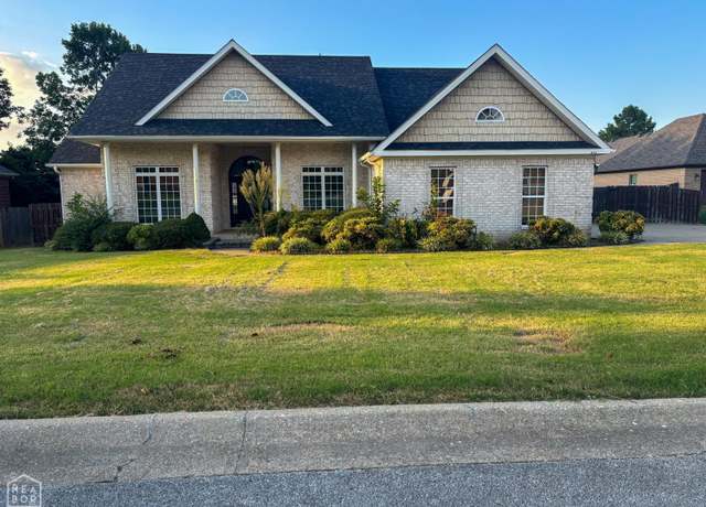 Property at 4124 Cypress Moss Drive Dr, Jonesboro, AR 72405, 3 beds, 2 baths