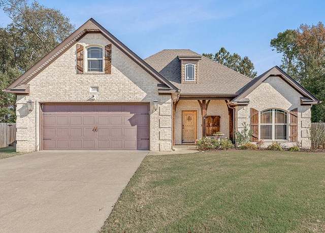 Property at 5200 Julia Cv, Jonesboro, AR 72404, 4 beds, 3 baths