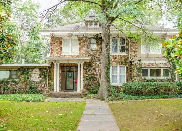 Property at 312 E Nettleton Ave, Jonesboro, AR 72401, 5 beds, 4 baths