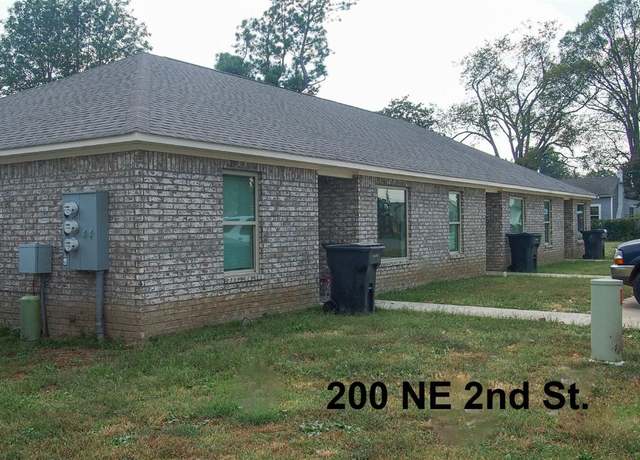Property at 200 NE 2nd St, Walnut Ridge, AR 72476