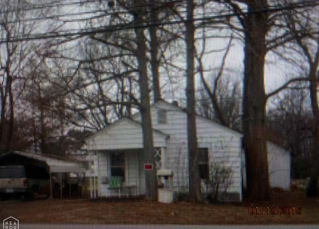 Property at 1004 Rector Rd, Paragould, AR 72450, 2 beds, 1 bath