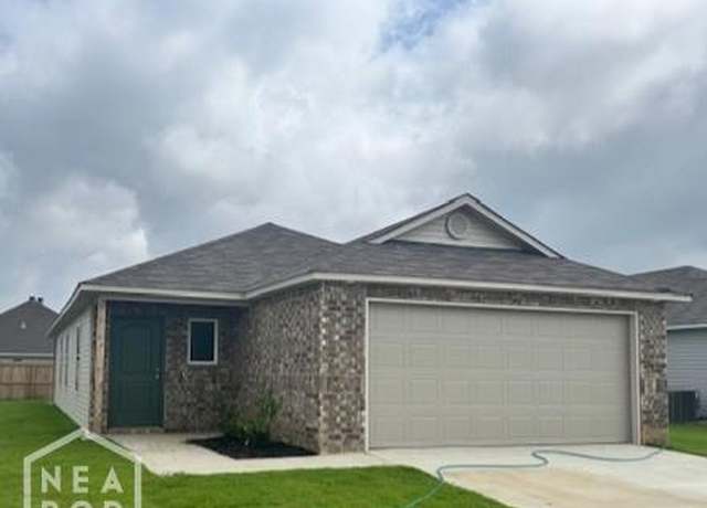 Property at 5702 Crockett Dr, Jonesboro, AR 72404, 3 beds, 2 baths