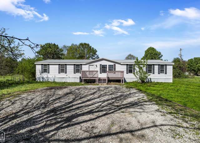 Property at 4217 Richardson Dr, Jonesboro, AR 72404, 4 beds, 2 baths