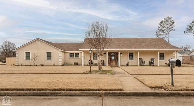 Photo of 37 S Wedgewood Dr S, Blytheville, AR 72315