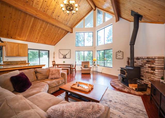 Property at 2088 Castlewood Ln, Arnold, CA 95223, 4 beds, 3.5 baths