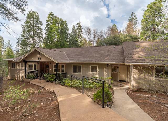 Property at 3371 Fairway Dr, Arnold, CA 95223, 5 beds, 4 baths