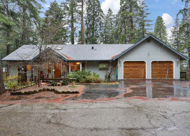 Property at 1996 Seminole Way, Arnold, CA 95223, 4 beds, 4.5 baths