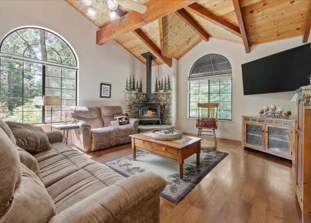 Property at 677 Saint Andrews Dr, Arnold, CA 95223, 3 beds, 2.5 baths