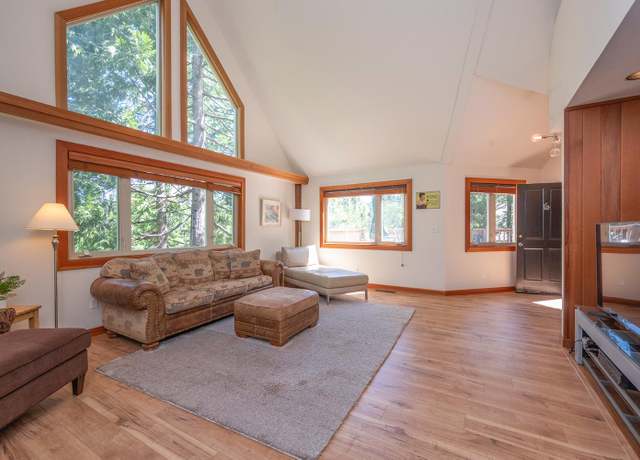 Property at 2383 Chamonix Dr, Arnold, CA 95223, 3 beds, 2 baths