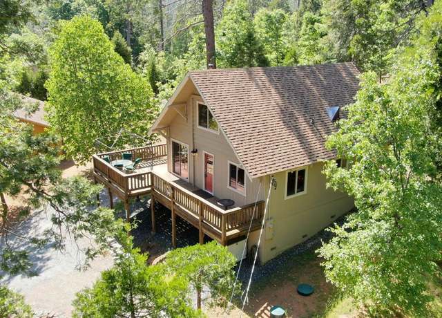 Property at 2940 Doe Ct, Arnold, CA 95223, 3 beds, 2 baths