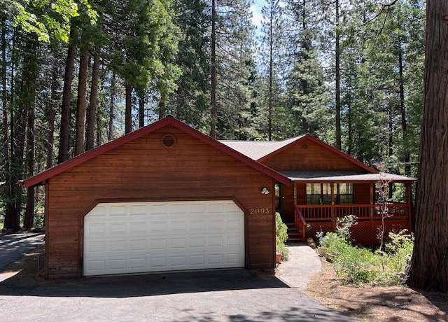 Property at 2093 Fairway Dr, Arnold, CA 95223, 3 beds, 2 baths