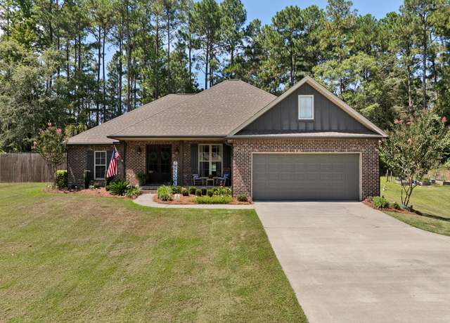 Property at 3 Joshua Dr, Hattiesburg, MS 39402, 3 beds, 2 baths