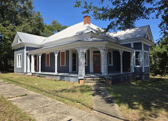 Property at 2405 Leaf Ave, Prentiss, MS 39474, 3 beds, 2 baths