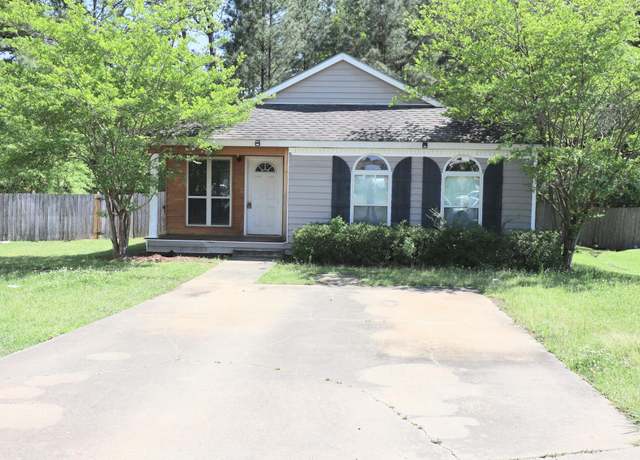 Property at 174 Hawthorne Dr, Hattiesburg, MS 39402, 3 beds, 2 baths