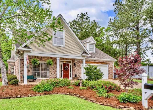 Property at 19 Northshore Ct, Hattiesburg, MS 39402, 4 beds, 3.5 baths