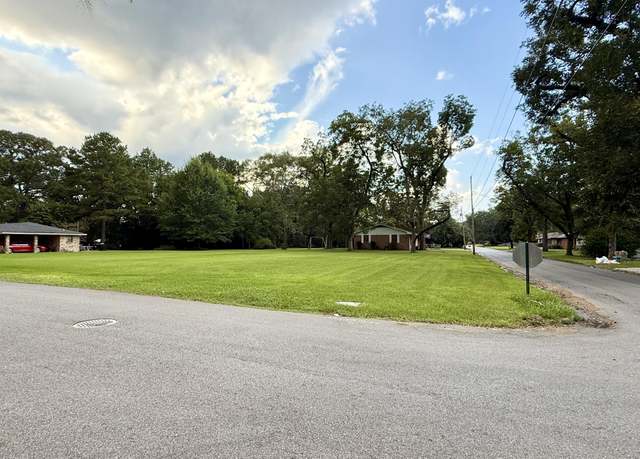 Property at 909`` Askew, Columbia, MS 39429