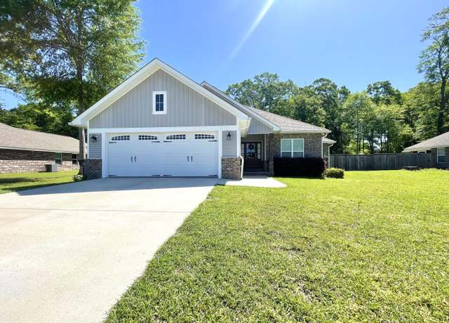 Property at 32 Westhaven Dr, Hattiesburg, MS 39402, 3 beds, 2 baths