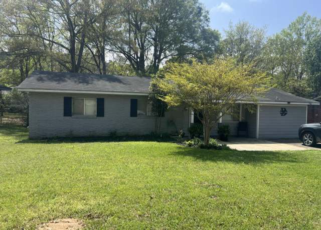 Property at 910 Sunset Cir, Columbia, MS 39429, 4 beds, 2 baths