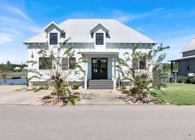 Property at 27 Channelside, Lumberton, MS 39455, 3 beds, 2.5 baths