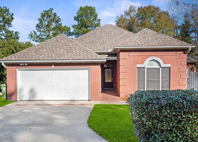 Property at 131 Shadow Lake Dr, Hattiesburg, MS 39402, 3 beds, 2 baths