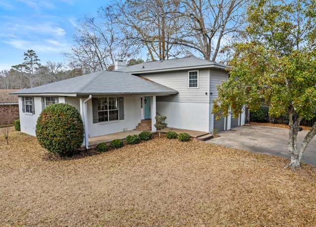 Property at 3405 Tiltree Rd, Hattiesburg, MS 39402, 4 beds, 2.5 baths