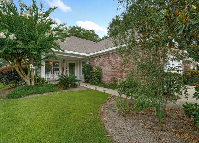 Property at 313 Sweetwater Ln, Hattiesburg, MS 39402, 3 beds, 2 baths