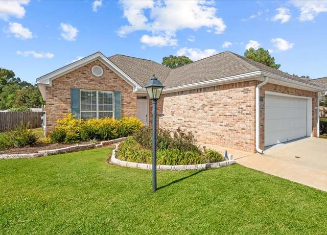 Property at 129 Willow Brook Dr, Hattiesburg, MS 39402, 2 beds, 2 baths