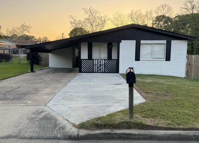 Property at 105 Cosmic Dr Dr, Hattiesburg, MS 39401, 3 beds, 2 baths