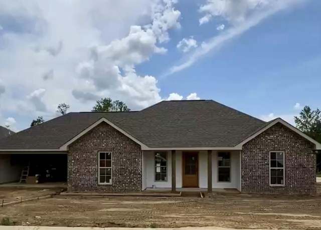 Property at 70 E Bartlet Way, Hattiesburg, MS 39402, 3 beds, 2 baths