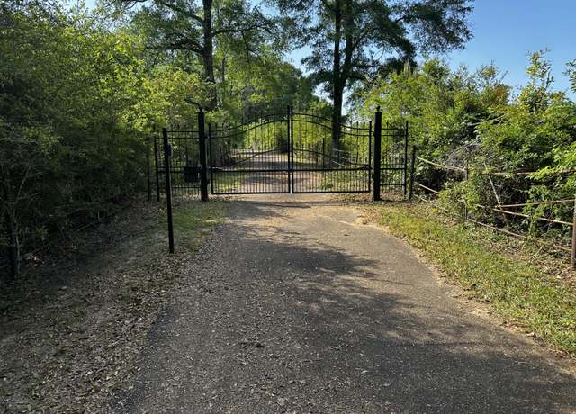 Property at 3276 Claude Smith, Magnolia, MS 39652, 4 beds, 2 baths
