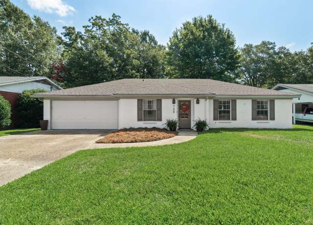 Property at 708 Monterrey Ln, Hattiesburg, MS 39402, 3 beds, 2 baths