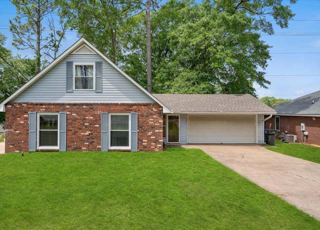 Property at 403 Hacienda, Hattiesburg, MS 39402, 3 beds, 2 baths