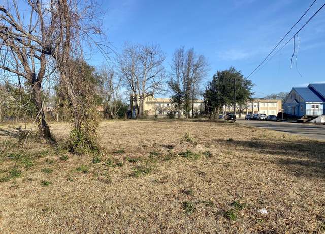 Property at 250 Dauphine St, Hattiesburg, MS 39401