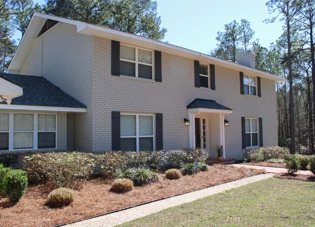 Property at 220 E Lakeside Dr, Hattiesburg, MS 39402, 6 beds, 4 baths