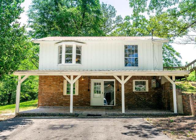 Property at 522 Southgate, Hattiesburg, MS 39401, 3 beds, 2 baths